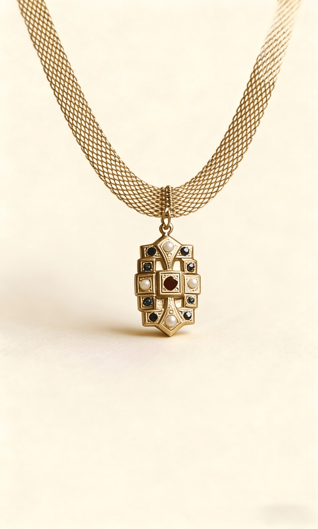 Vintage Art Deco Gemstone Mesh Choker Necklace | Old Money Aesthetic Jewelry - Doraflora