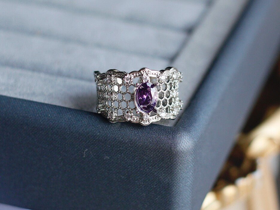 Vintage Filigree Purple Amethyst Ring - Doraflora