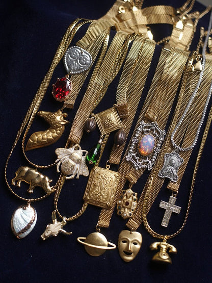 Vintage Filigree Triangle Pendant Gold Mesh Choker Necklace | Old Money Aesthetic - Doraflora